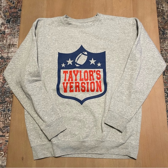 Women’s Lock the Label Taylor Swift Taylor’s Version NFL Sweater - Picture 2 of 7